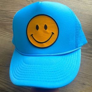 Blue Smiley trucker hat